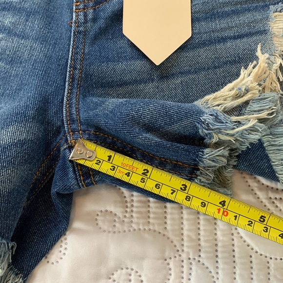 NWT Distressed Denim Shorts - Picture 8 of 9